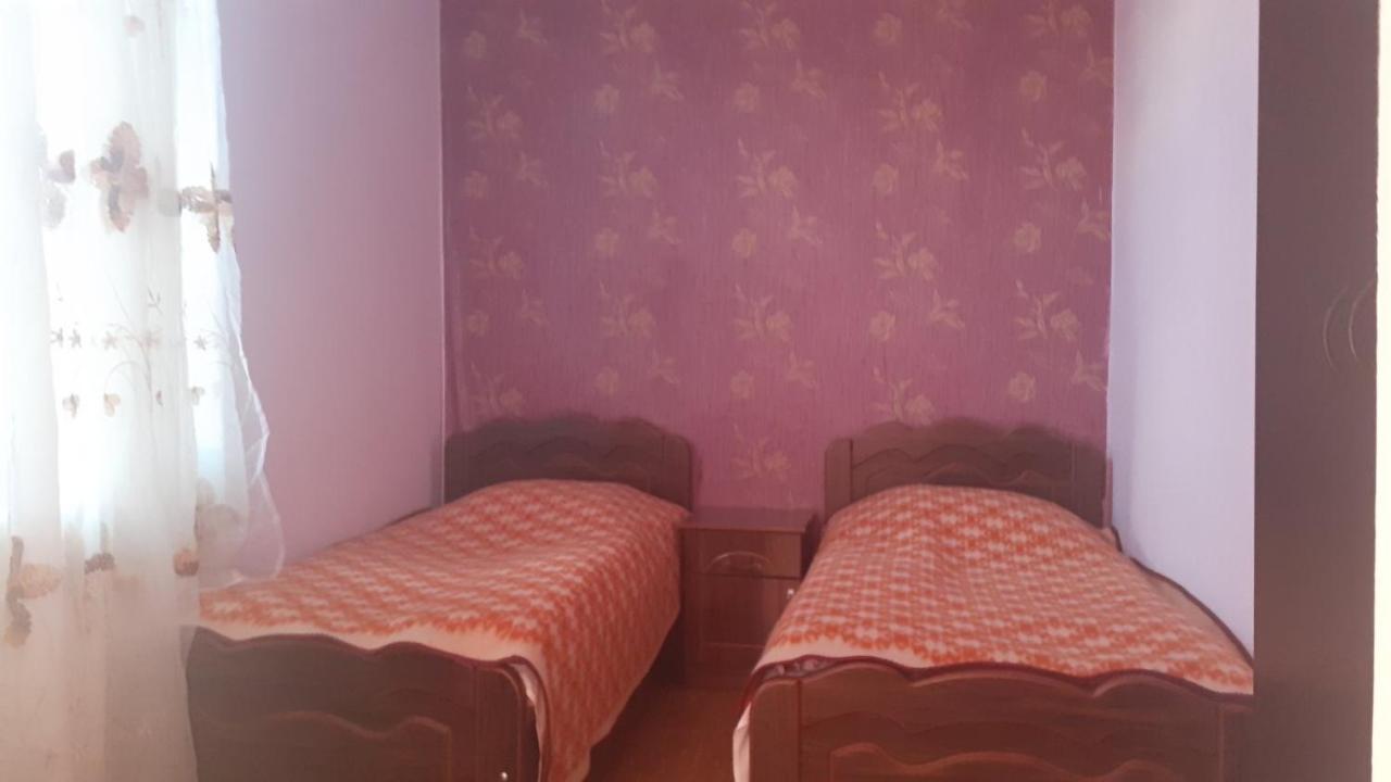 Hotel Chveni Ezo Ambrolauri Zewnętrze zdjęcie