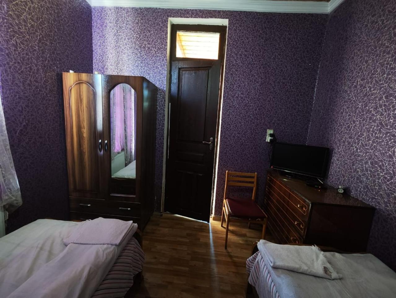 Hotel Chveni Ezo Ambrolauri Zewnętrze zdjęcie